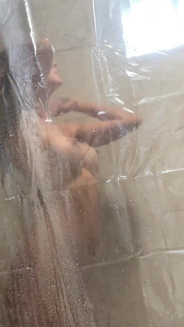 LeeStars: Naughty MILF Showers and Plays with Her Little Asshole