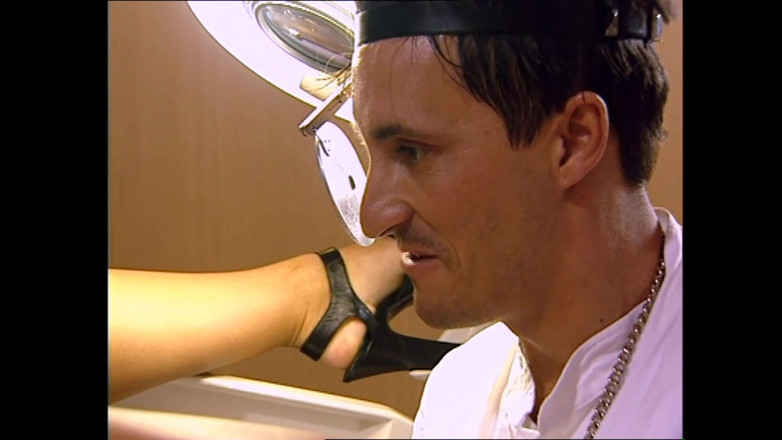 MMV TV - our best full movie: Zvrácení muži sdílení nedbalé děvky pokryté mrdkou (celý porno film)