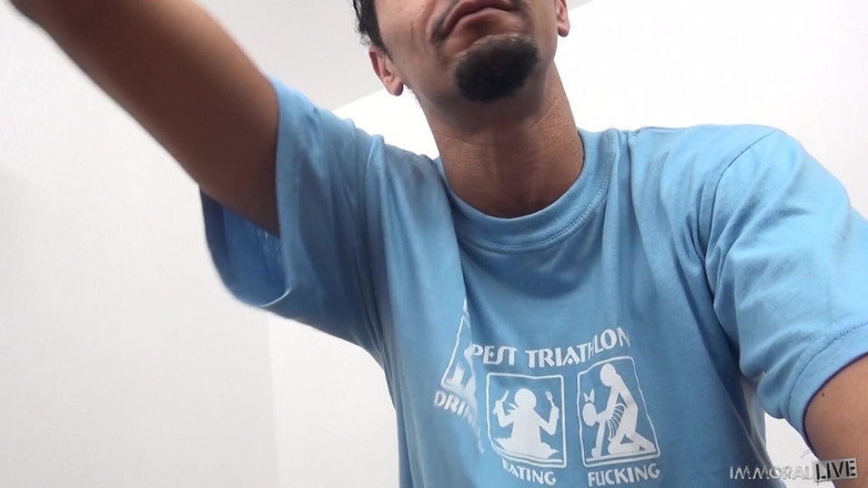 Immoral Live: Cindy Loarn kommt in porno