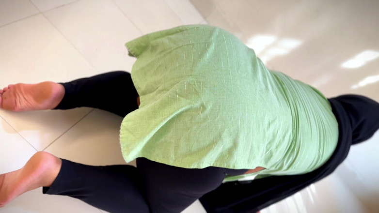 Aria Mia: 그녀의 핫한 몸매와 자위를 보았을 때 내 방을 청소하는 이집트 호텔 메이드!