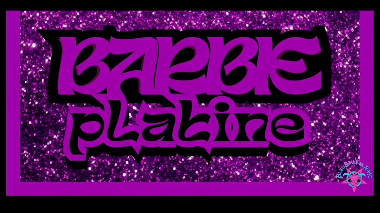 BleuBrutalRose: Barbie Platine - Děvka velký zadek blonďatá MILFka v bikinách saje...