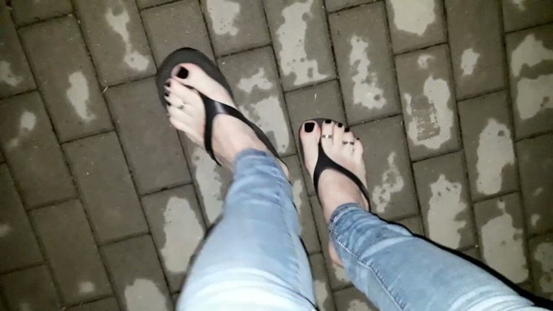 Heelex: Crossdresser Jerking off in a Public Place