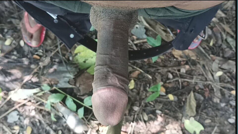 Uttaman: ジャングルでインドのゲイコックオナニー