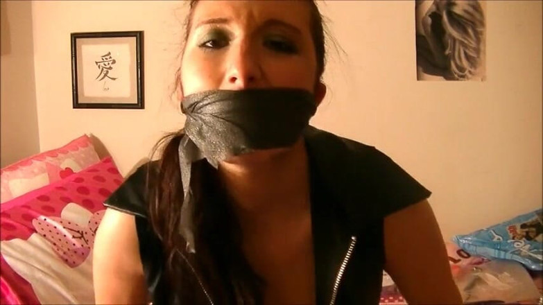 Selfgags classic: 50 minutes of self-gagging!