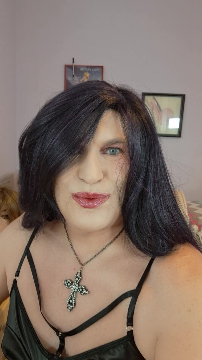 Victoria Lecherri: 女のように足を広げて舐め合いましょう!