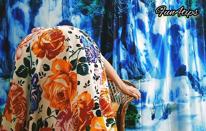 Bolly Karma: Гей, моя дружина справжня повія на веб-камеру.