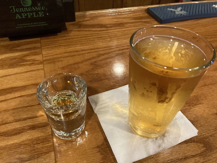 VinnyLuvgun: Sám a čekající na tebe, VinnyLuvGun, měl jsem obrovský LuvGun.