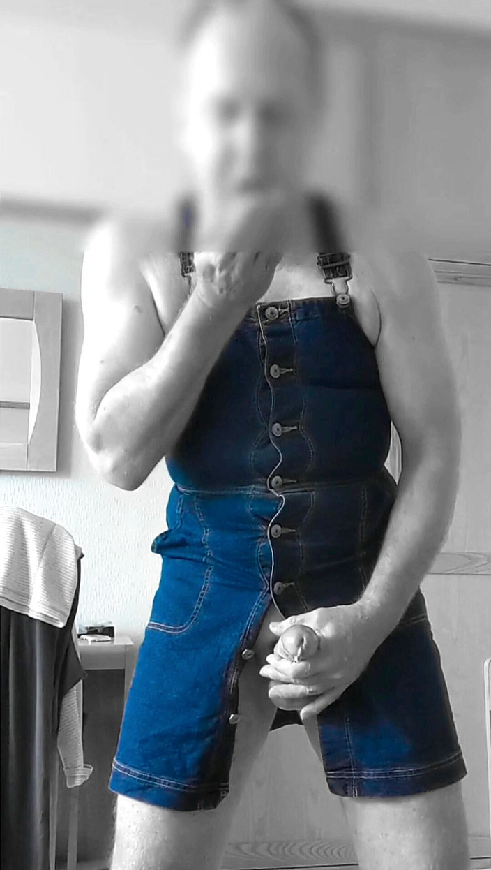 Bellhead: Zpomalené pinafore šaty