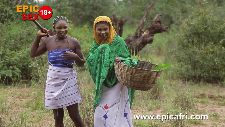 Epicafri: 女同性恋诱惑无辜的女孩得到的不仅仅是她要求的东西