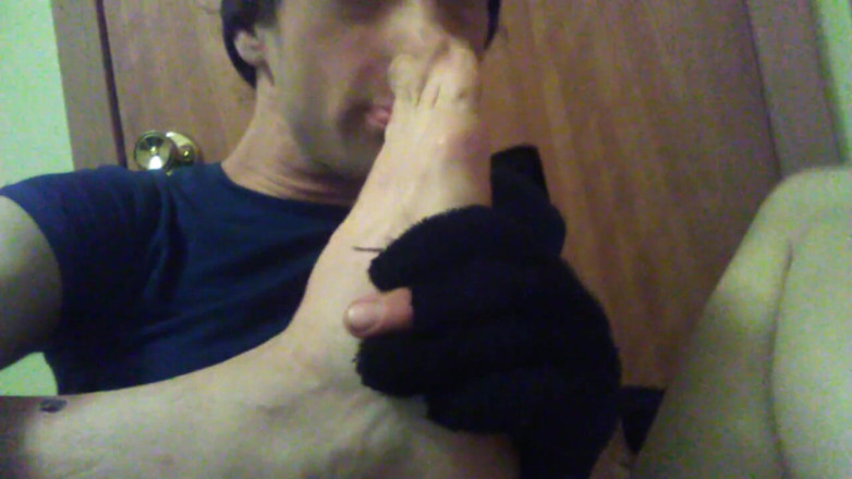 LilTaste: Sniffing and Touching My Dirty Foots and Sock to My...