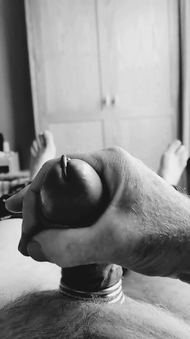 Bellhead: Slow motion jerk fun