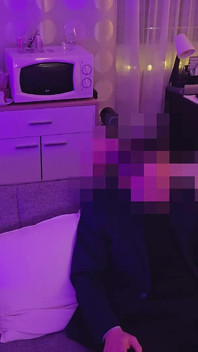 Sigorta komisyoncusu ve ben onu yaladıktan ve birbirimizi emdikten sonra yeni bir tıkaç deniyoruz - 19. ziyaret-