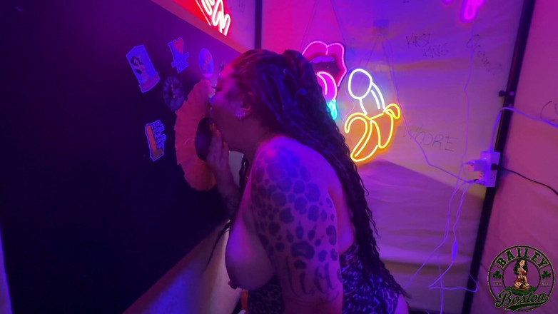 Sharedwife90: Gloryhole serie 3.2