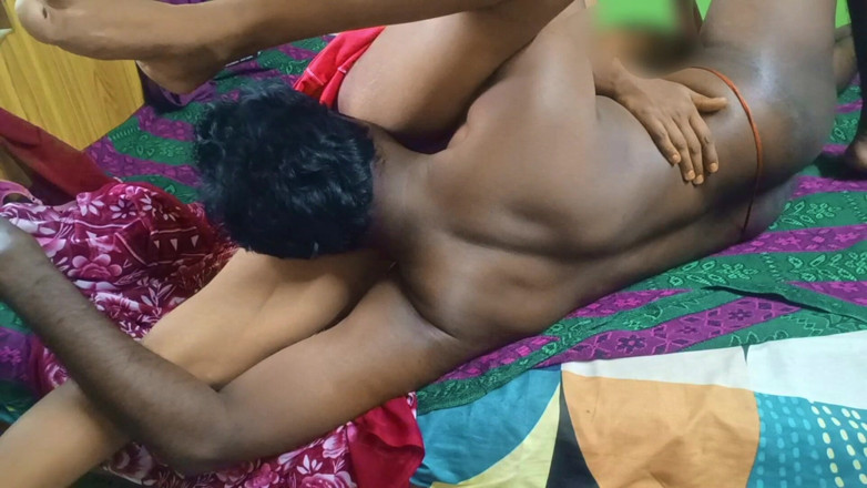 Ammukutty88: Une amie AMMU teste les seins et la chatte d’ammus 80