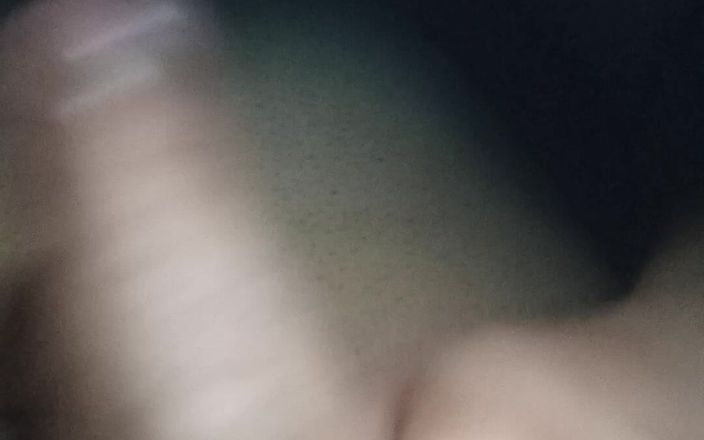 Horny sins: Возбужденный паренек грубо мастурбирует
