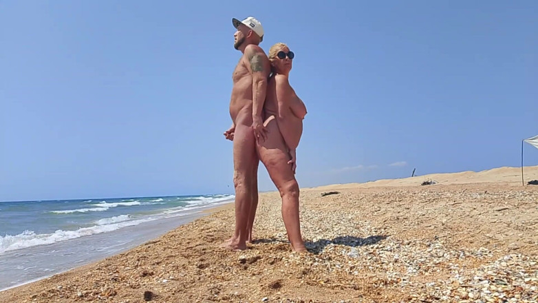 Crazyfamily 1970: Outdoor Sex