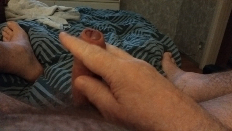 Pellefnatt: Mijn vriend ligt op bed te spelen met zijn grote...