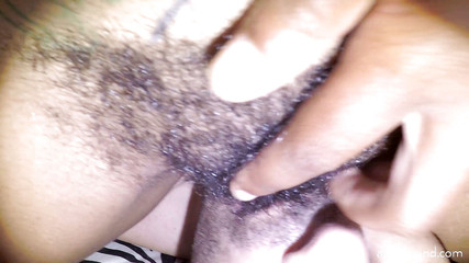 Alice Bound: महिलाओं का दबदबा चेहरे पर बैठना