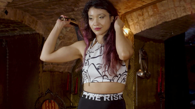 Cruel Furies Femdom: संवेदनशील मांस पर सर्फिंग