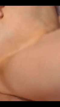 Je ne vais pas manquer un jeu de chatte aussi sexy