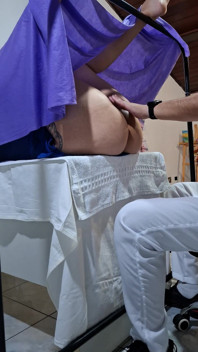 부인과 검사는 환자의 오르가즘과 의사의 사정으로 끝납니다.