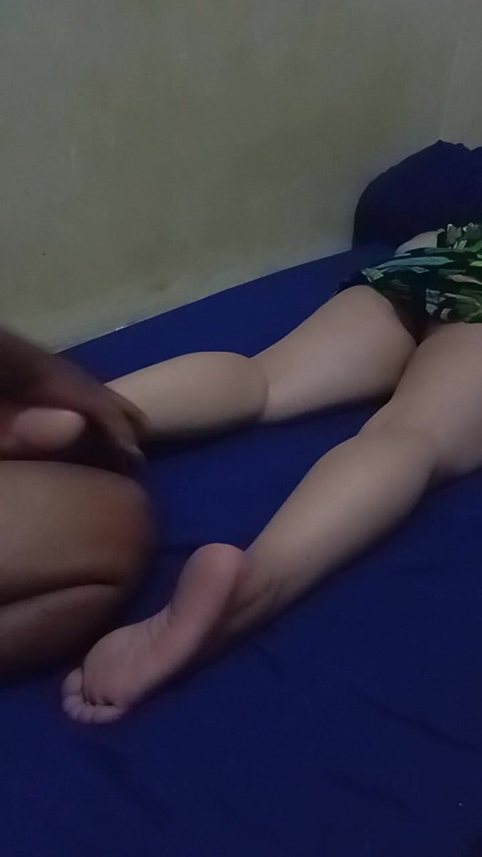 Angelina pop: Teman Istriku Memintaku Untuk Memuaskannya Dan Isttiku Menyetujuinya