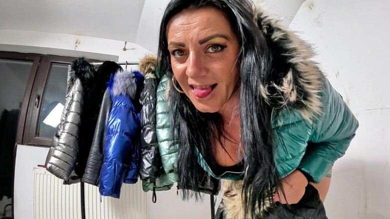 MilfyCalla: Hot Jackets for Hot Vids