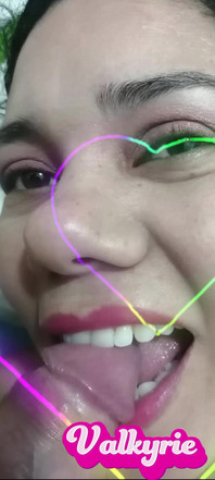 Valkyrieandluigy Kom och följ mig för att se nya videor