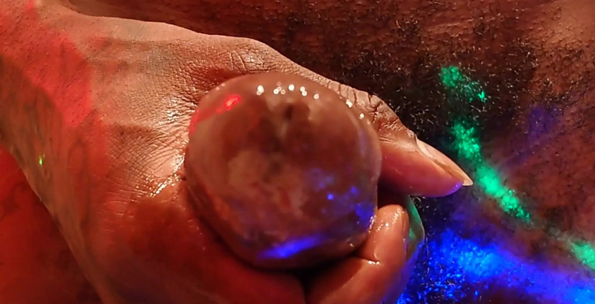 Hallelujah Johnson: Bbc tôn thờ Hallelujah Johnson (sô cô la kích hoạt não)...