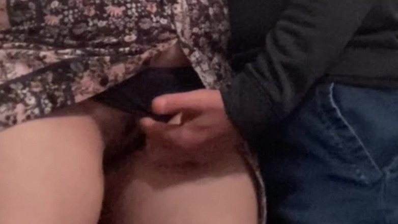 PriyaNaavya: वाह-वाह!!! अजनबी लड़का ट्रेन में मेरी चूत रगड़ रहा है