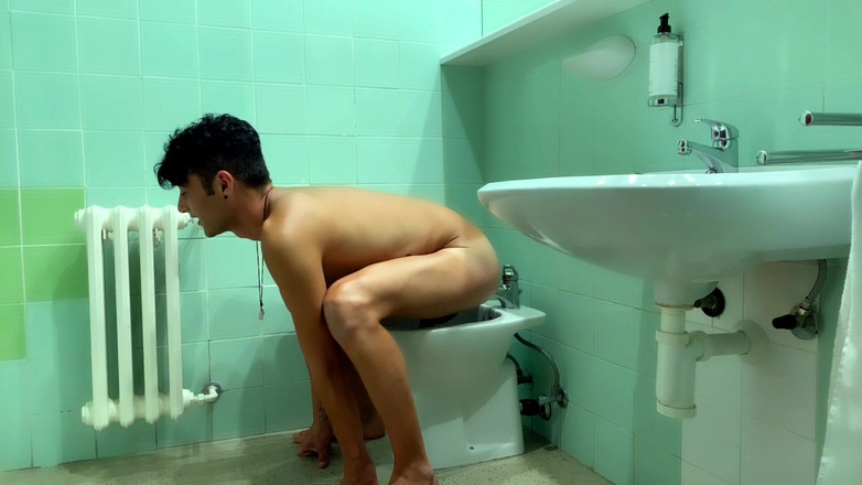 Idmir Sugary: Pantat bahenol cewek sange ini dientot habis-habisan sampai dicrot di...