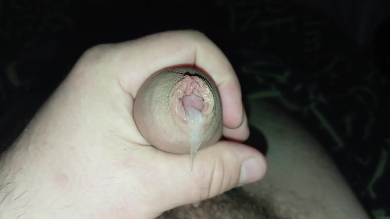 Uhri: Cumshots en slow motions