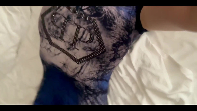 Shione Cooper: Yüzümde selfie videosu yaptım.