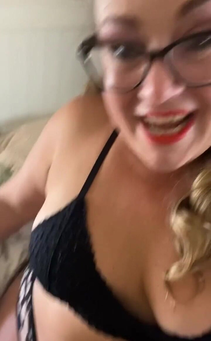 Lily Bay: LilyBay73 bölüm 8