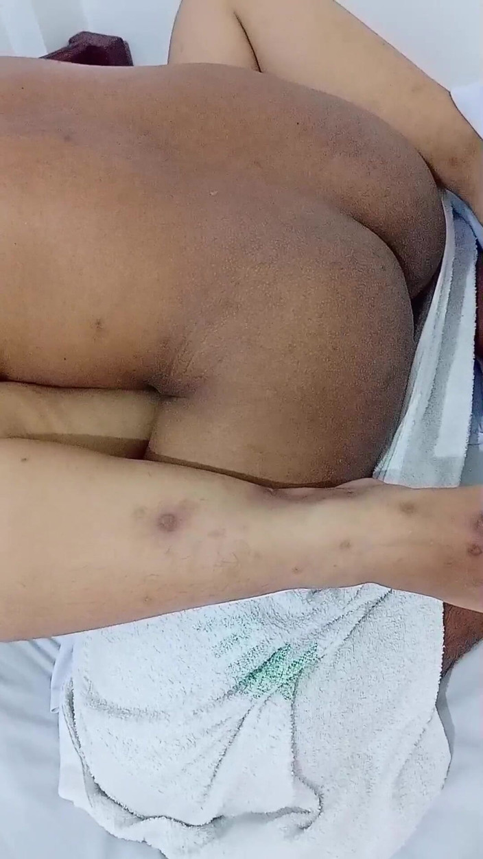 Jicole18: Nagkantutan Kami Ng Barkada Ng Copain Ko. Si le copain...