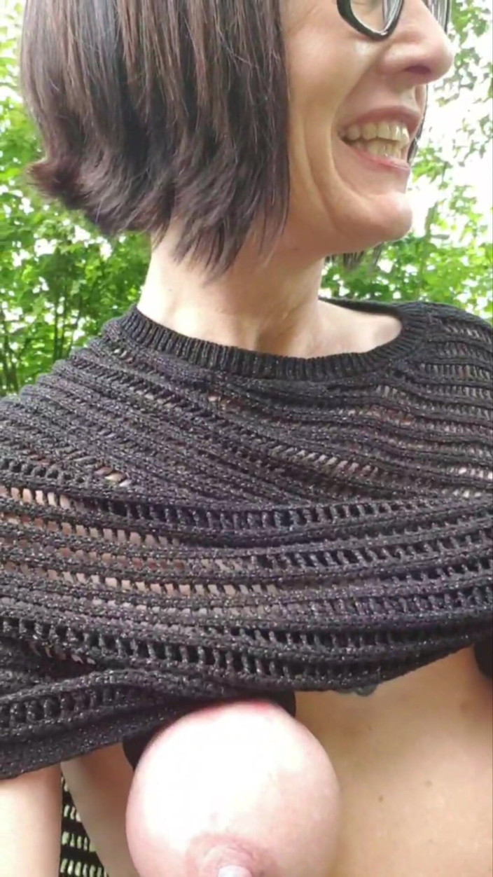 JulieEroticDress: 조깅하는 사람에게 잡혔다