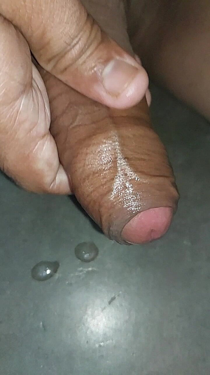 Bigcocka: Mostrando il mio grosso cazzo sulla xhamstar