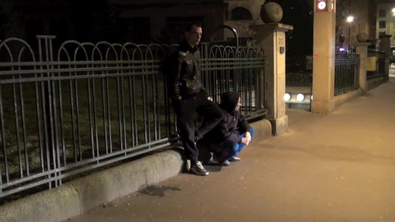Gaybareback: Sucked in the subway in Paris