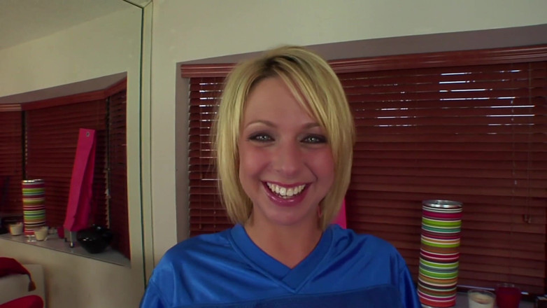 TeenXXX Stories: Gorgeous blonde gets banged