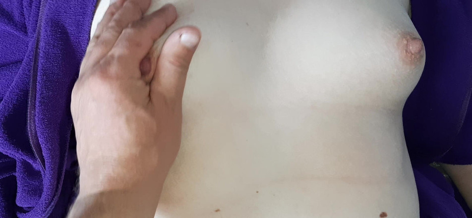 Vik_All: 一对成熟情侣的自拍性爱