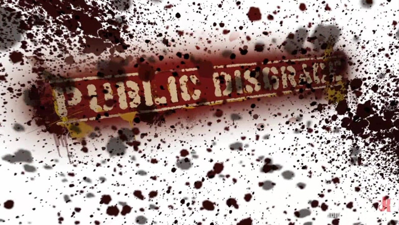 Public Disgrace by Kink: Velká prsa, kulatý zadek, ostuda