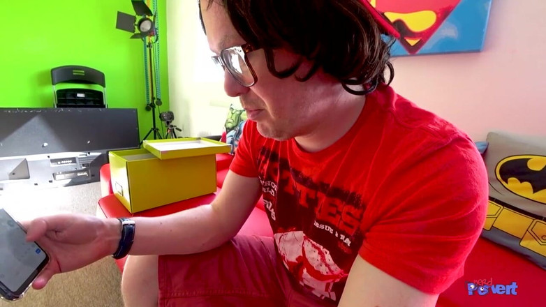 Nerd Pervert: 포르노를 하는 Belle Ohara 조거