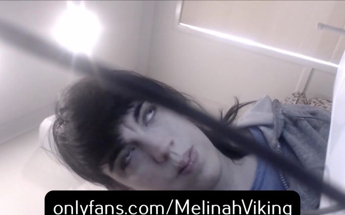 Melinah Viking: 直播镜头上的电缆