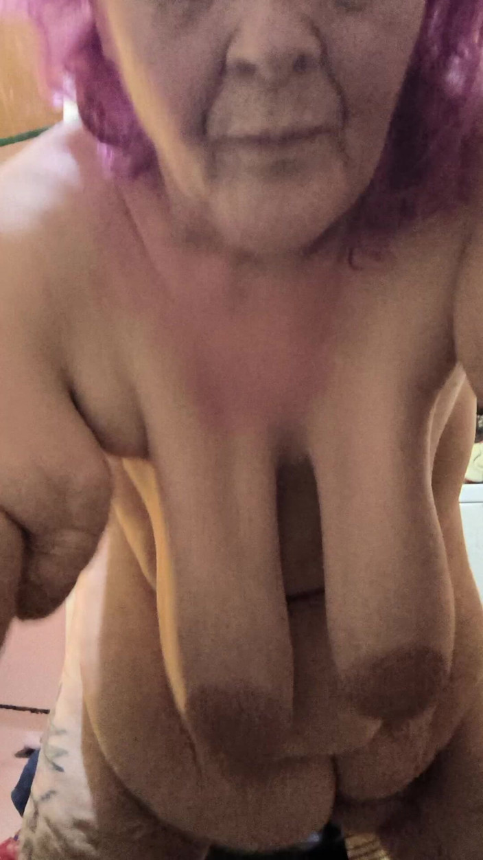 HerculesnVENUS: Mummys Not Quiet When She Squirts in Private