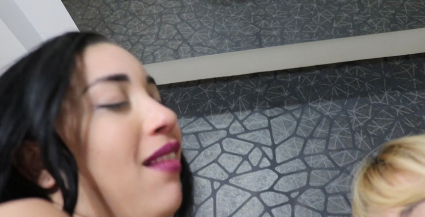 Clarkes Boutaine: Succulent Intro with Kyra Sex &amp; Eva Perez