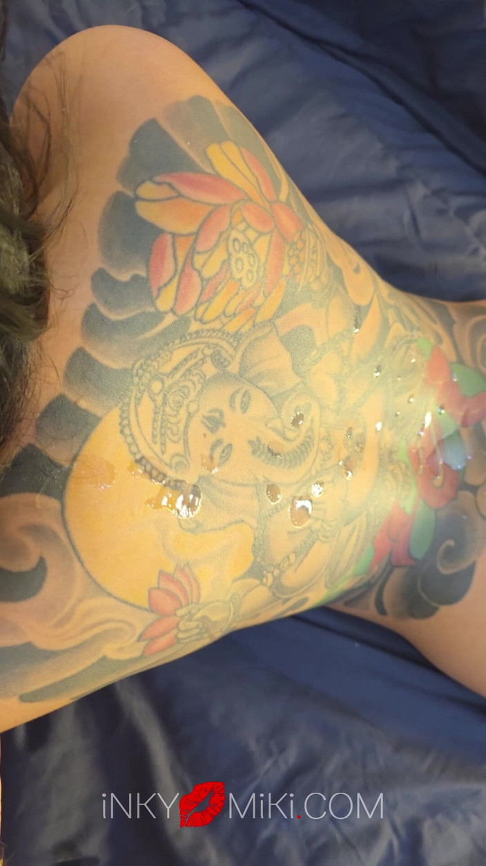 Inky Miki: Быстрый трах с большой порцией спермы на всю мою спину