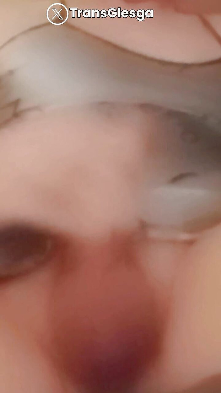 Barbarella Rossa: Jsem tak nadšená z zkoušení nových slutty šatů, nakonec honění a...