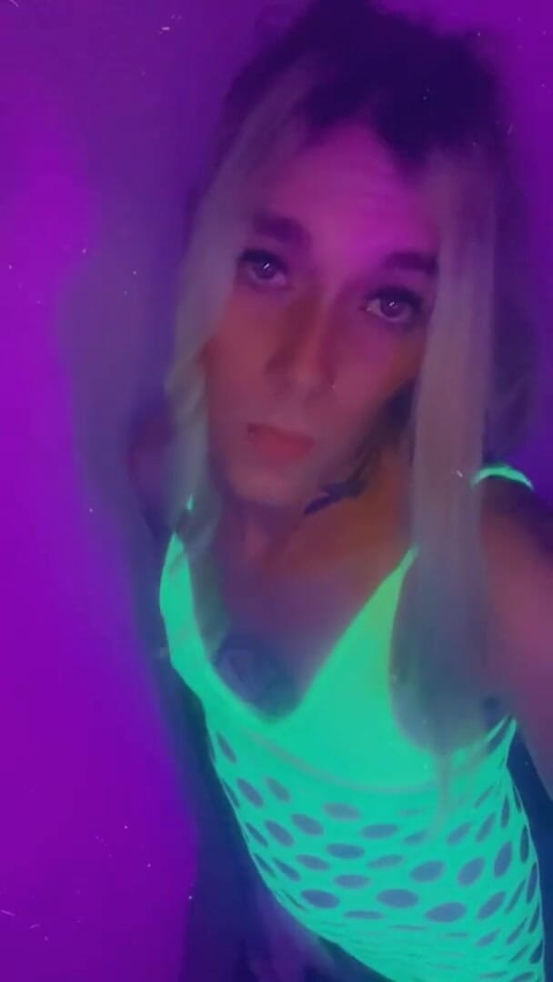CarmenMelatonin: Sexy lingerie Rave Gurl