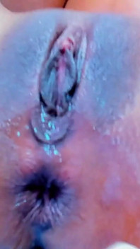 Fisting Show by a Trio of Hot College Friends to Orgasm