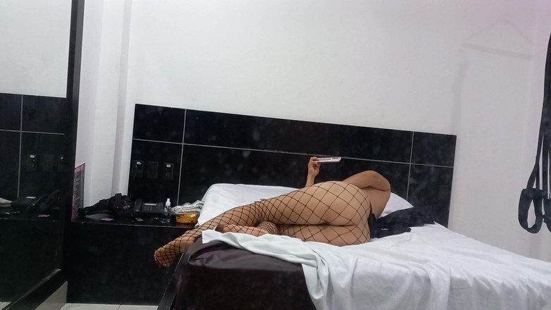 Martin13: 他这样做是为了乐趣和学习！继女为成为律师支付了学习费用，并勾引了市法官